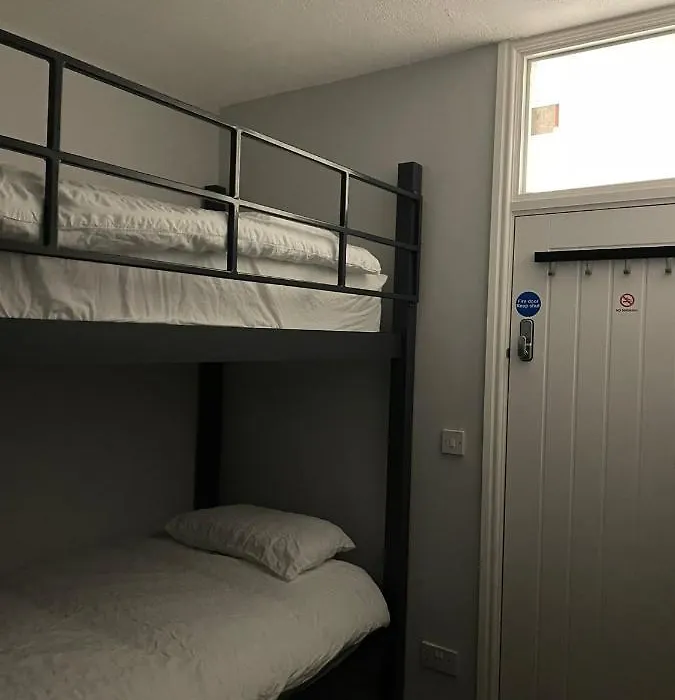 264 The Road End-1