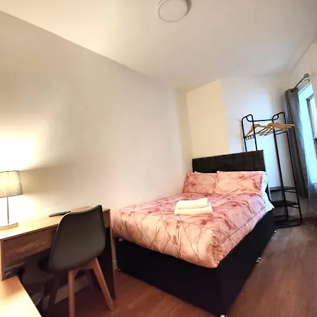 Liverpool Stays - City Centre Rooms-3