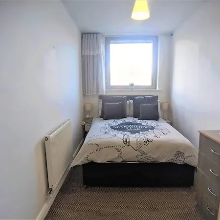 Lovely Guest Rooms In City Centre-2